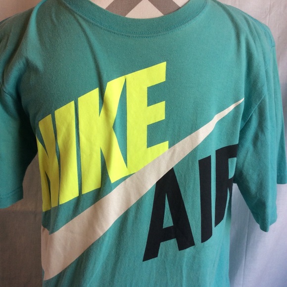 Nike GreenNeon Yellow Graphics T-Shirt, Men’s S - Picture 2 of 7
